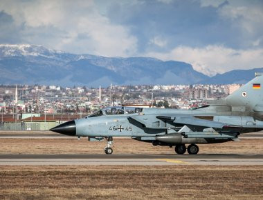 Γερμανία: Υπέρ της αποχώρησης των στρατευμάτων από την Τουρκία ψήφισε το Κοινοβούλιο